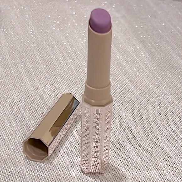 Fenty Mattemoiselle plush matte lipstick in One of The Boyz - Picture 2 of 4